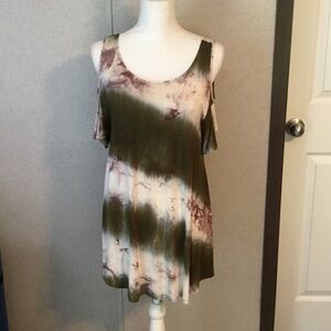 Olivia Sky Tie-Dye Cold Shoulder Top - Tunic Style size M